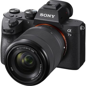 Sony A7M3 With 28-70mm with 32GB Crad SD Card